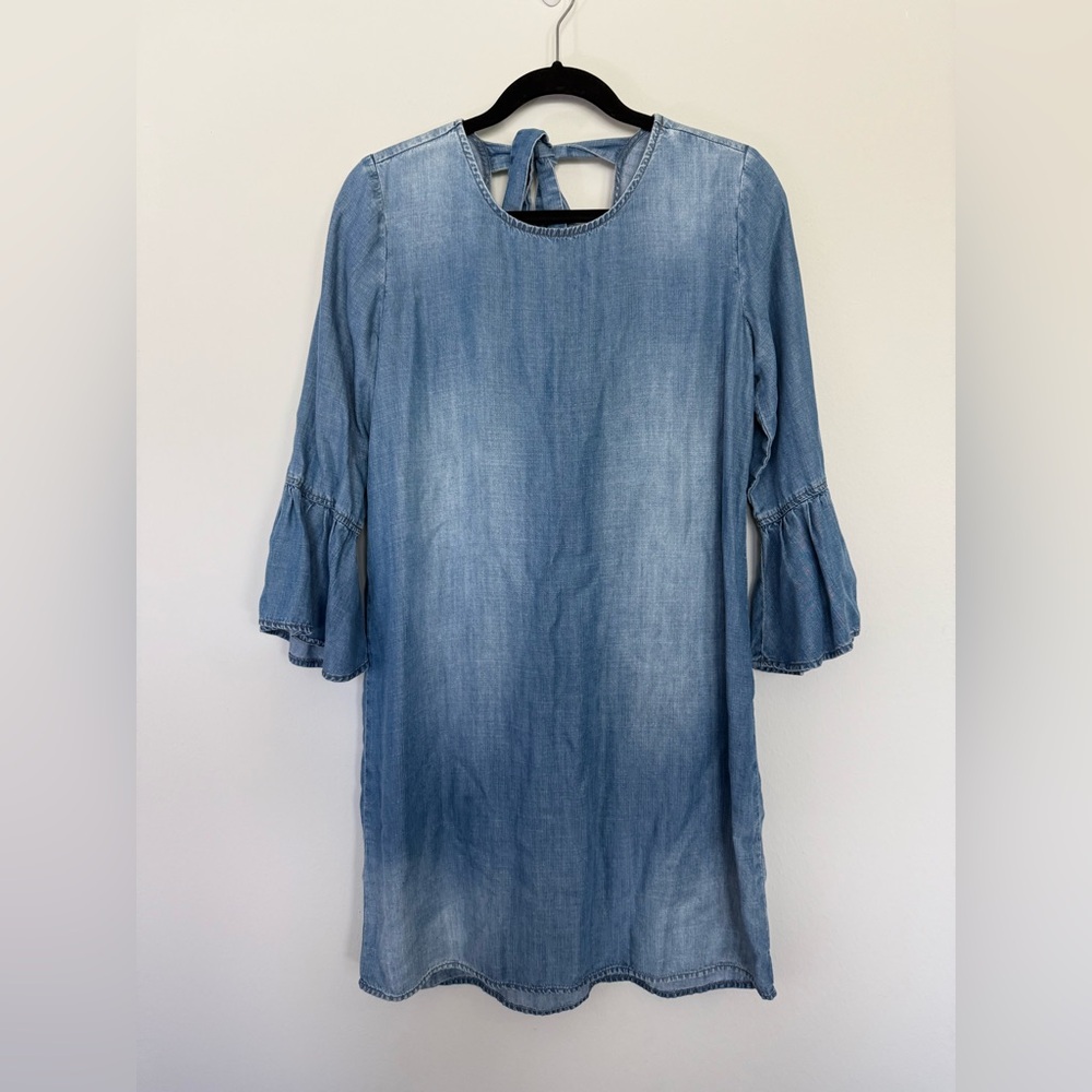 Anthropologie Cloth & Stone Women Chambray Jean Tencel Shift Dress Blue Ruffle